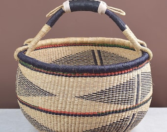 Kitchen storage basket| farmer market basket| shopper basket| handmade beach basket| gathering basket| Christmas gift basket| round wicker