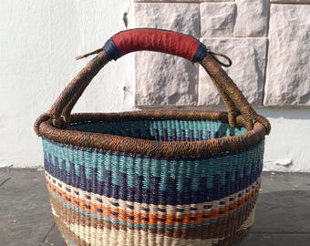 Handwoven round wicker hamper| Bolga market shopper basket