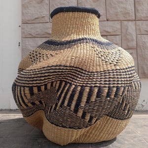 Cesta de arte Bolga / Cesta de diseño de mimbre / Cesta de arte Basabasa / Cesta de arte de paja / Cesta de paja grande / Decoración ecológica / Cesta de decoración natural