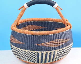 Handwoven camping basket| Bolga round wicker hamper| farmer market shopper