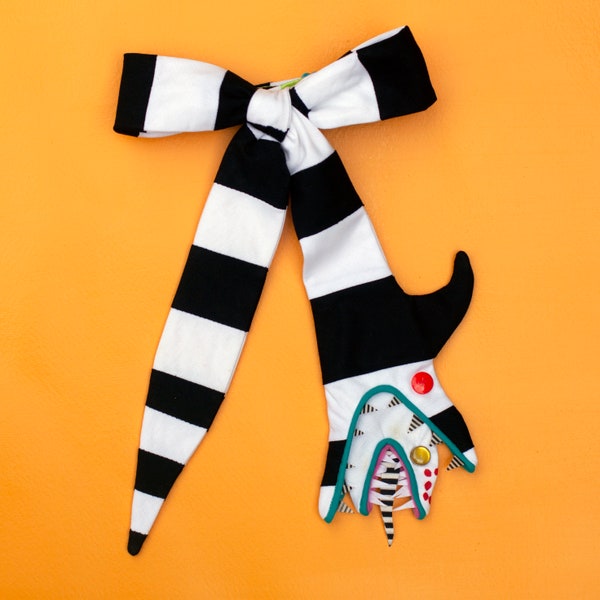 Sandworm bow tie!  // spooky bow tie