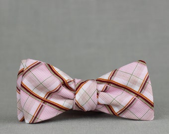 pink & olive plaid bow tie  // self tie bow tie // batwing plaid  bow tie  // burgandy, orange, olive, taupe, and pink plaid bow tie