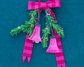 Holiday cheer bow tie - seasons greetings on your neck!