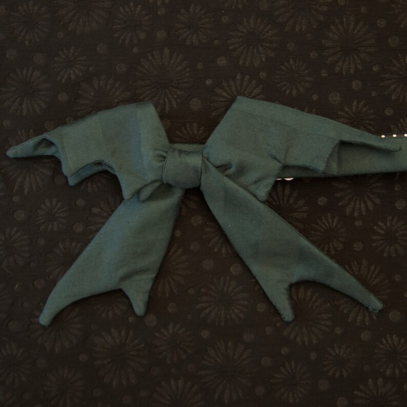 self tie bat bow tie with tails ladies bat bow tie spooky bat bow tie for women halloween bow tie