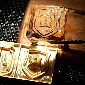 Personalisierter Eiswürfelstempel, benutzerdefinierter Eisteller, Messingstempelplatte Eiswürfelstempel, benutzerdefinierter Eisstempel aus Messing, perfektes Sommergeschenk, Barzubehör