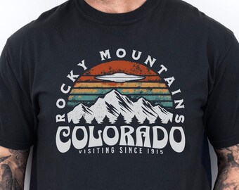 Camicia maschile Montagne Rocciose, Camicia disco volante, Camicia Colorado, T-shirt grafica Colorado, Camicia da montagna retrò UFO, T-shirt grafica amante della natura