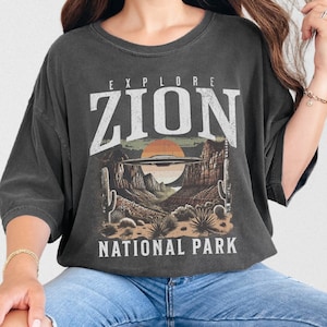 Zion National Park Shirt, Flying Saucer Shirt, Camping T-Shirt, Zion Park Tee, Unisex Adventure Shirt, Utah Hiking Shirt, Tour Desert Shirt