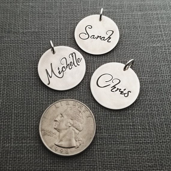 1 Big Sister Charm Antiqued Silver Family Word Pendant Script Font Finding