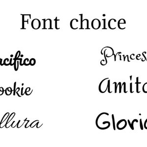 Peut inclure: Image pr&eacute;sentant le texte "Font choice" en police serif, suivi de six styles de polices diff&eacute;rents : Pacifico, Cookie, Allura, Princess, Amita et Gloria, tous en lettres noires sur fond blanc.