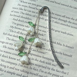 Flower Bookmark - multiple colours available, tulips, silver, floral, bookish, lily of the valley, gift for readers, bookworm gift, bookmark