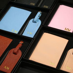 Personalisierte Leder Passhalter Set | personalisierter Passhalter | Passhülle personalisiert | Monogramm Passhalter Reisegeschenk