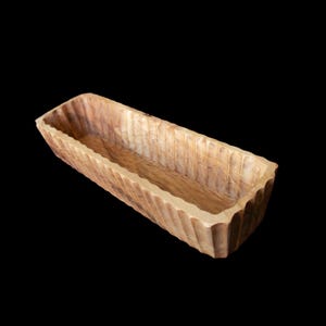 Handmade Small Olive Wood Bowl – Carved from a Single Piece – Artisan Decor from Ecuador