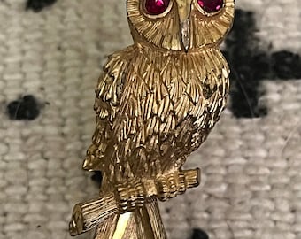 Owl pin