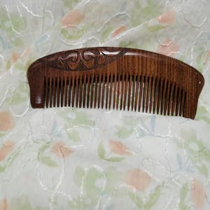 New Handcrafted  carved sandalwood massage comb head meridian comb portable multifunction 14.5*5.2*1.3cm relax massage tool