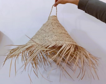 Handgefertigte Stroh-Parasol-Hängelampe Palm Leaf – Boho-Lampenschirm im rustikalen Stil  Parasole-Hängelampe aus marokkanischem Stroh
