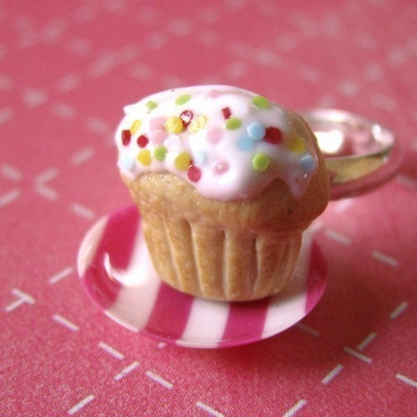 Vanille and Sprinkles - Ring - Cupcake Collection