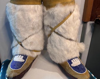 Vintage Beaded Fur Leather Mukluks – Native Crafted Canada, Size 9