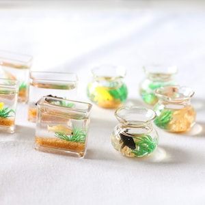 RANDOM colored super cute tiny miniature fish tank miniature aquarium realistic miniature craft supplies kids toys dollhouse doll prop