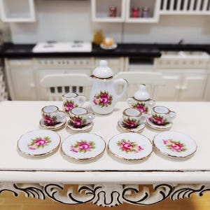 Ensemble de 15 pièces super mignon mini ensemble de tasses à thé en porcelaine ensemble de théière en céramique vaisselle miniature maison de poupée goûter pour enfants jouets maison de poupée accessoire de poupée