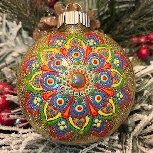 Handbemalte 3-Zoll-Regenbogen “Blumen” Mandala-Weihnachtsverzierung