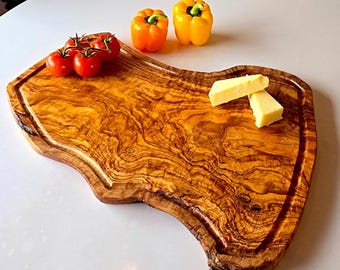 Handgefertigtes Olivenholz-Schneidebrett: Rustikales Charcuterie-Servierbrett