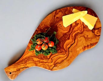 ハンドメイドオリーブウッドカッティングボード（ハンドル付き）：素朴