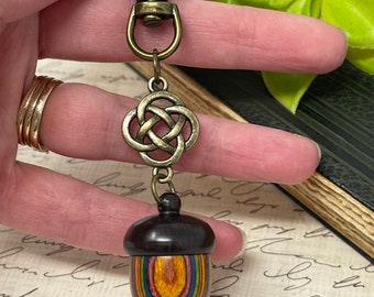 1 Wooden Ebony Acorn Nut Keepsake Clip Key Chain Wish Box - Acorn Rainbow Locket for Mother's  Day