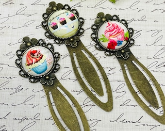 3 Cute Cupcake Birthday Antique Bronze Bookmark Clips - Gifts for Her  - Book Reader - Bookmark Teachers Gift