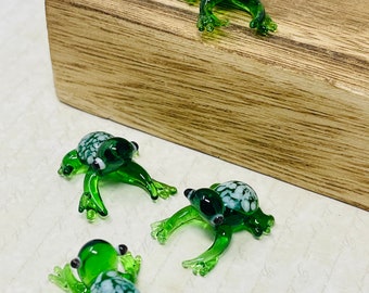 2 Glass Green Frogs Lampwork Figurines Speckled Tiny Toad Miniatures Happy Gift