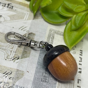 1 Wooden Ebony Acorn Nut Keepsake Clip Key Chain Wish Box - Acorn Locket for Mother's Day Charm Box