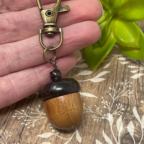 1 Wooden Ebony Acorn Nut Keepsake Clip Key Chain Wish Box - Acorn Locket for Mother's Day Charm Box Style B