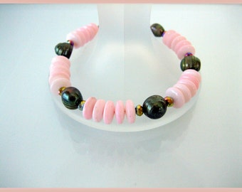 Bracelet - Shell beads- Black pearls- Crystal Swarovski
