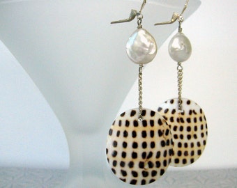 Earrings - Shell - Pearls - Dangles earrings-Sterling silver