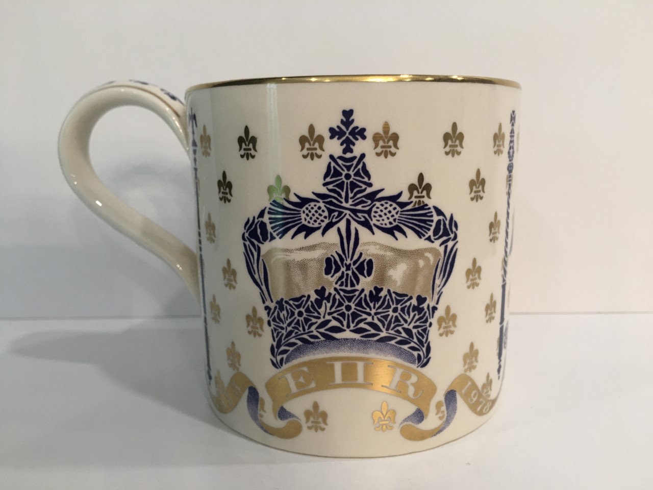 Wedgwood 25th Anniversary of Queen Elizabeth II Coronation | Etsy