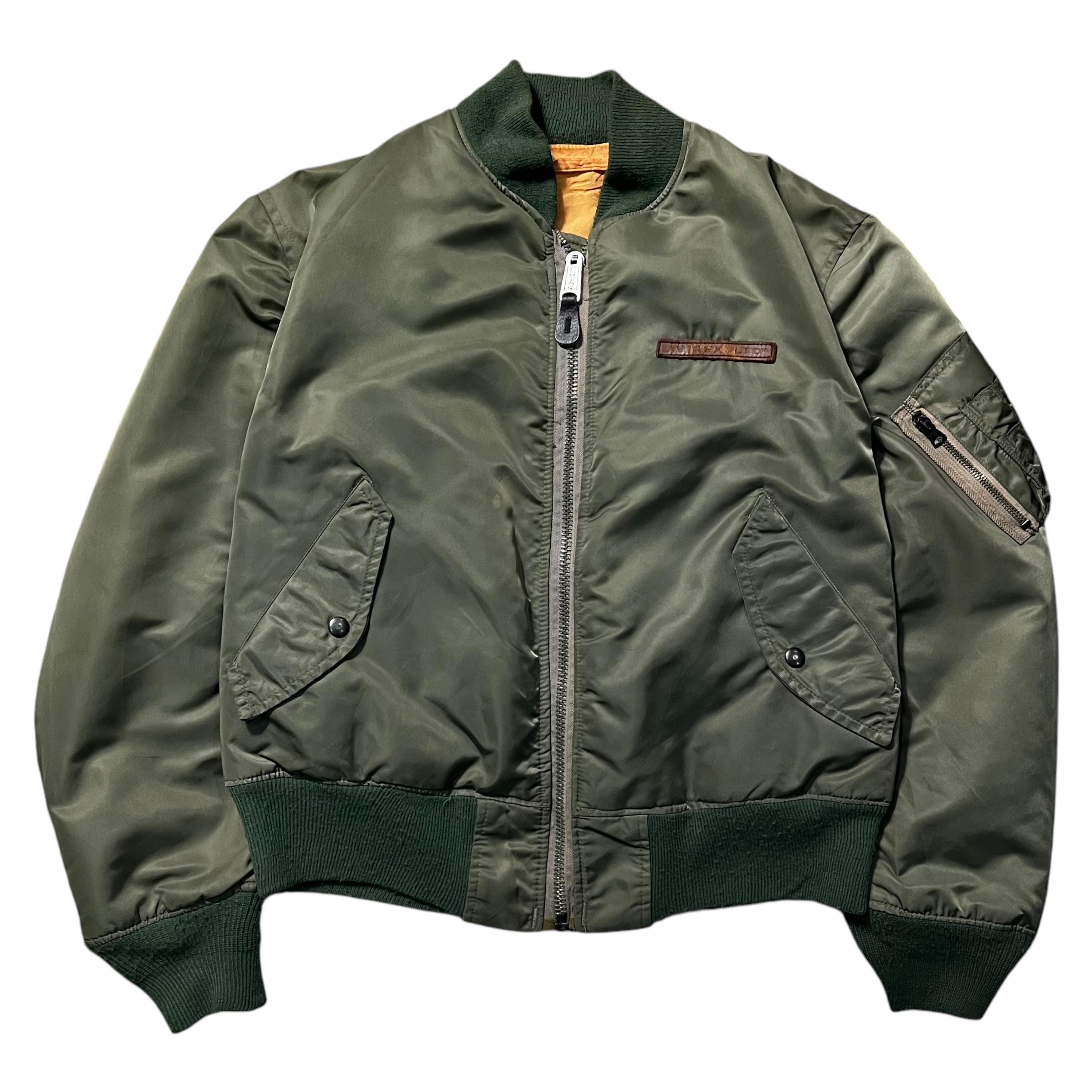 Vintage AVIREX USA Big Logo MA-1 Military Flight Bomber Vintage AVIREX USA Big Logo MA-1 Military Flight Bomber