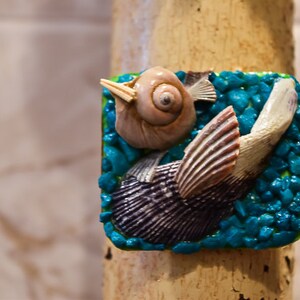 Miniature unique seashell mosaic magnet &quot;Bird&quot; 2.5&quot; x 2&quot; x 3/4&quot; in size.