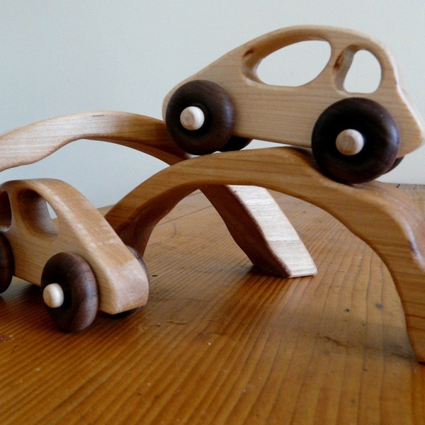 organic DRIVING TOY - two cars and two nesting bridge\/tunnels developmental set