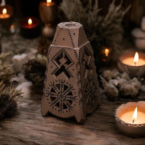 Viking Shadow Lantern Norse Pegan Night Light Celtic Shadow Lamp Northern Viking Bedside Lamp Julleuchter Lantern Yule Ceramic Candle Holder