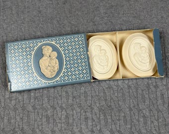 Vintage 1983 Avon A MOTHER'S JOY Soap Gift Set of Two 3 oz Soap Bars