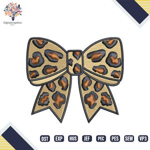 Puede incluir: Un diseño de bordado de un lazo con fondo color canela y un patrón de estampado de leopardo en negro y marrón. El lazo tiene dos bucles principales y dos extremos colgantes, todos delineados con hilo negro. El texto DigitalGraphics by ALI es visible.