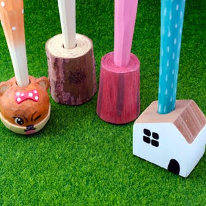 Wood Pencil Stand Base – Handcrafted Wooden Pen Holder in Cute & Tree Stump Styles, Gift for Teachers Students