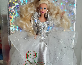 Vintage 1992 Happy Holiday Barbie in White and Silver Gown on Original Card  With Shoes and Brush - Etsy