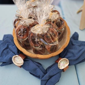 Rote Abalone Serviettenringe Muscheln, Serviettenringe Set, Küsten Tisch Dekor, Strand Tisch Dekor, Muschel Hochzeit Dekor, Serviettenringe Set