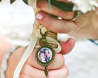 Dije con foto de ramo de boda, colgante conmemorativo de boda personalizado, medallón nupcial de boda personalizado para la novia