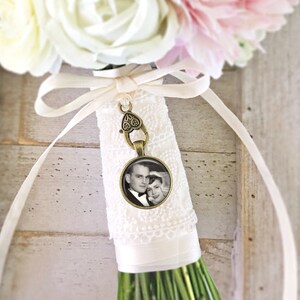 Bridal Bouquet Charm, Wedding Bouquet Photo Charm, Personalized Charm, Memorial Charm, Bouquet Pendant, Bridal Party Favor, Wedding Gift image 1