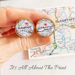 Aangepaste manchetknopen met gouden kaart, gepersonaliseerde manchetknopen, manchetknopen bruiloft, manchetknopen Wanderlust, cadeau voor lange afstand, manchetknopen voor reizen