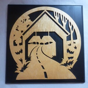 Straße durch die überdachte Brücke Silhouette Wandbehang Kunst