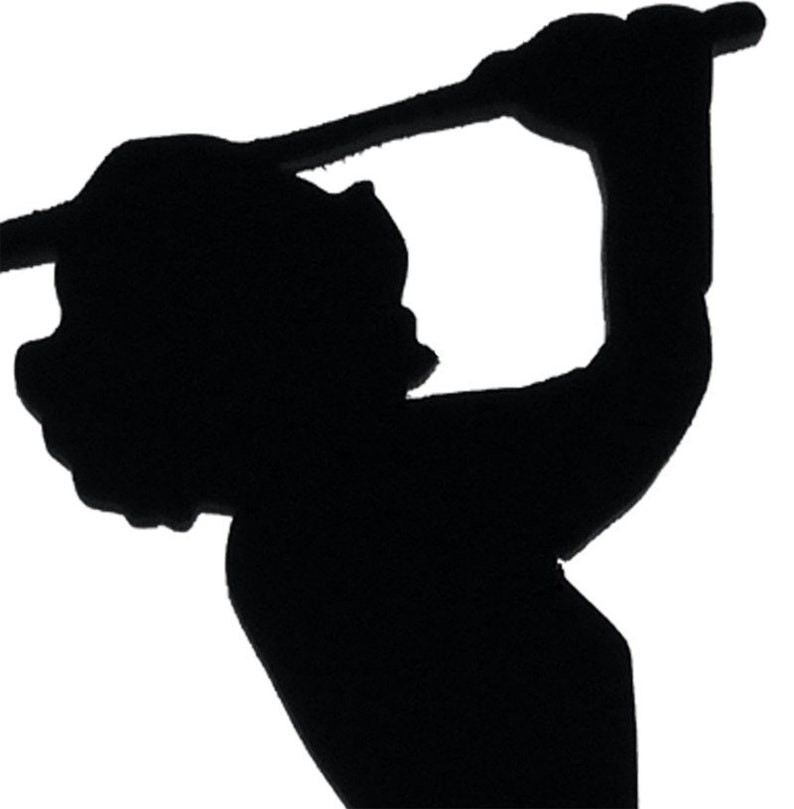 Puede incluir: Silueta negra de una persona sosteniendo un objeto largo por encima de la cabeza. La persona est&aacute; en &aacute;ngulo, con la cabeza hacia atr&aacute;s y los brazos levantados. La imagen est&aacute; sobre un fondo blanco.