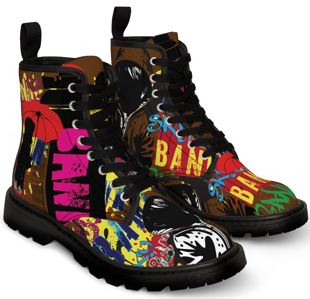 Urban Graffiti Print Men's Boots