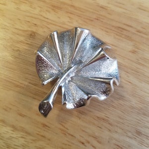 Vintage Sarah Coventry Leaf Brooch Pin, silver tone brooch, signed Sarah Cov statement brooch